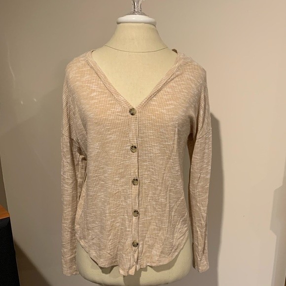 Pink Rose vintage long sleeve button down top. Size medium   Nice fall yellow - Picture 2 of 7